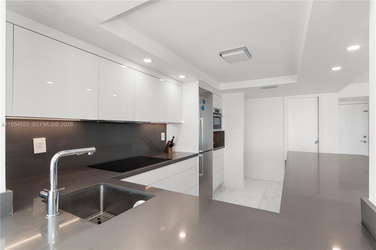 2655 Collins Ave, Unit PH06/08, Miami Beach, FL 33140 Photo