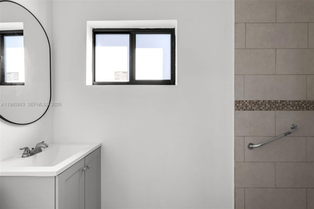 66 NW 73rd Place , Miami, FL 33126 Photo