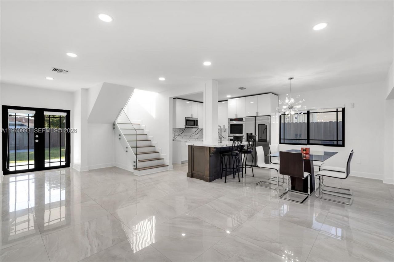 66 NW 73rd Place , Miami, FL 33126 Photo