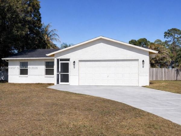 1819 SE Joy Haven St, Port St. Lucie, FL 34983