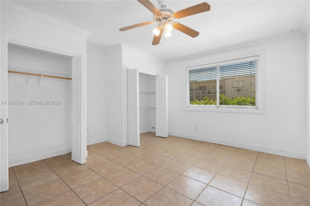 315 69th St, Unit 112, Miami Beach, FL 33141 Photo