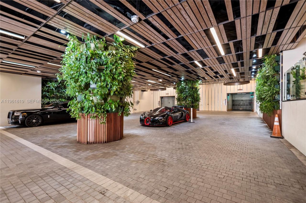 1451 Brickell Ave, Unit 1602, Miami, FL 33131 Photo