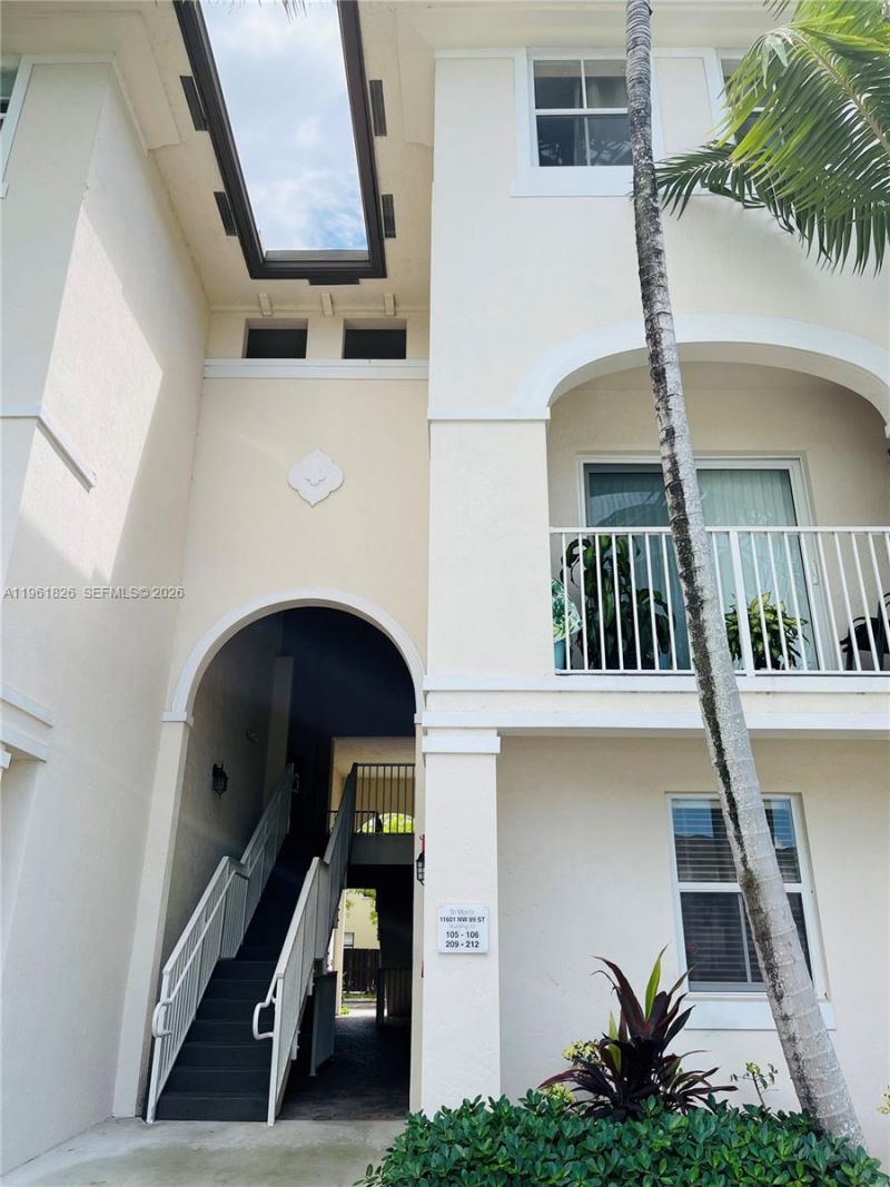 11601 NW 89th St , Unit 106, Doral, FL 33178 Photo