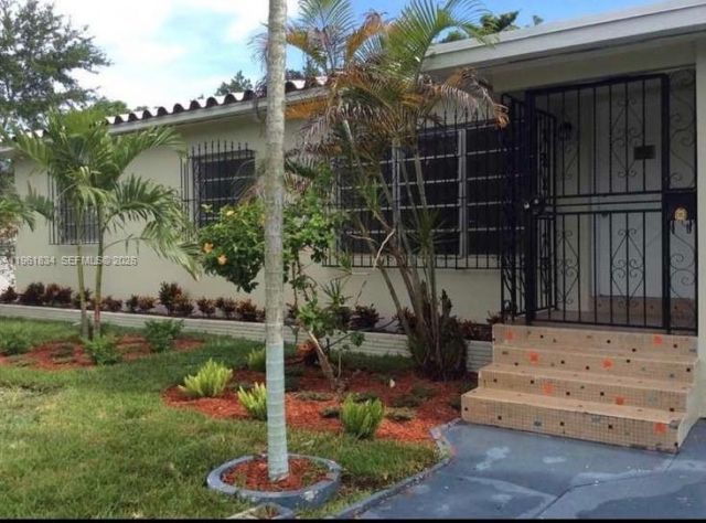 730 NE 139 St, North Miami, FL 33161 Photo
