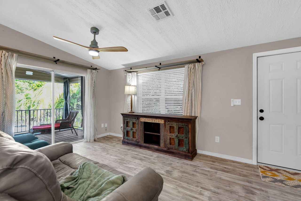 31124 Avenue C, Big Pine Key, FL 33043 Photo