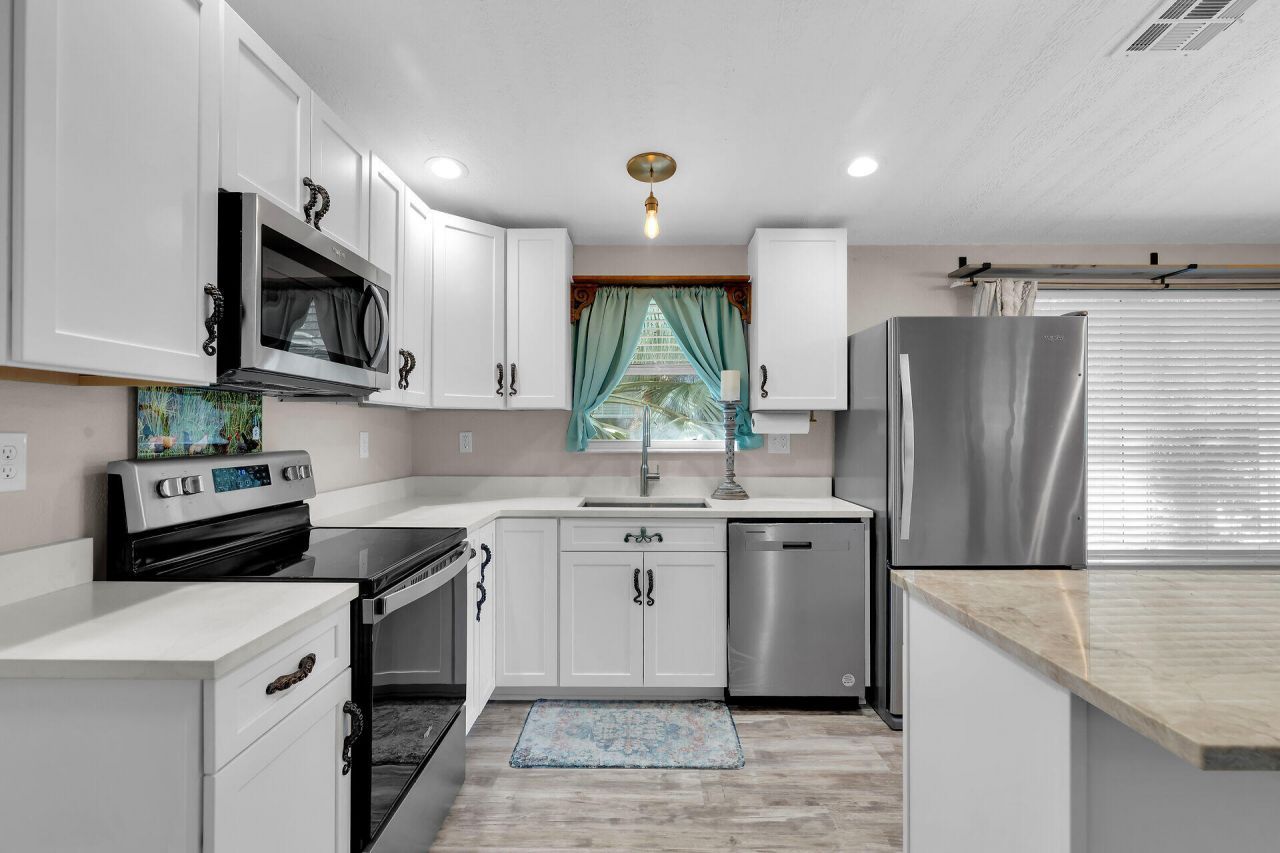 31124 Avenue C, Big Pine Key, FL 33043 Photo