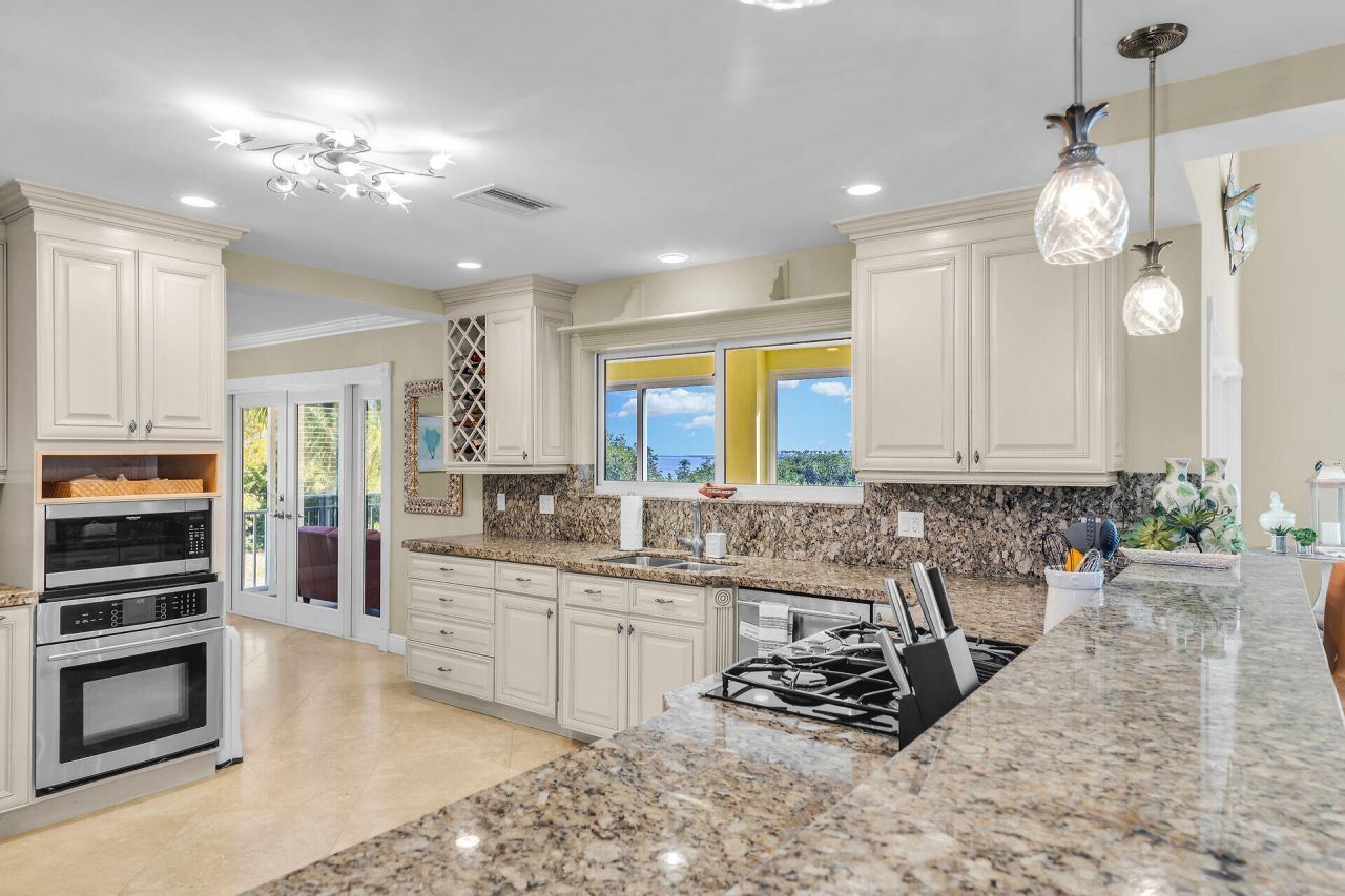 205 Stirrup Key Boulevard, Marathon, FL 33050 Photo