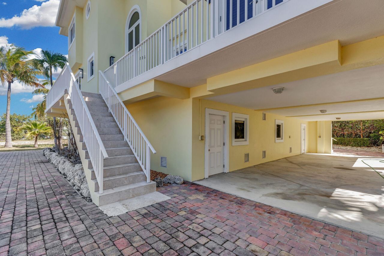 205 Stirrup Key Boulevard, Marathon, FL 33050 Photo
