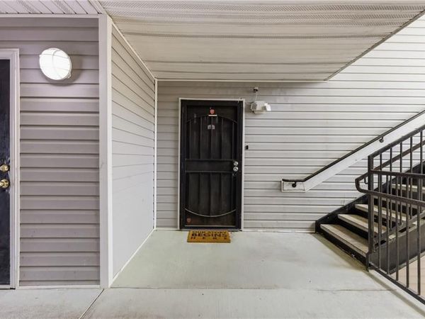 6203 Fairington Ridge Circle, Stonecrest, GA 30038