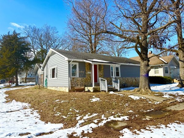 617 S 18th Street, Herrin, IL 62948