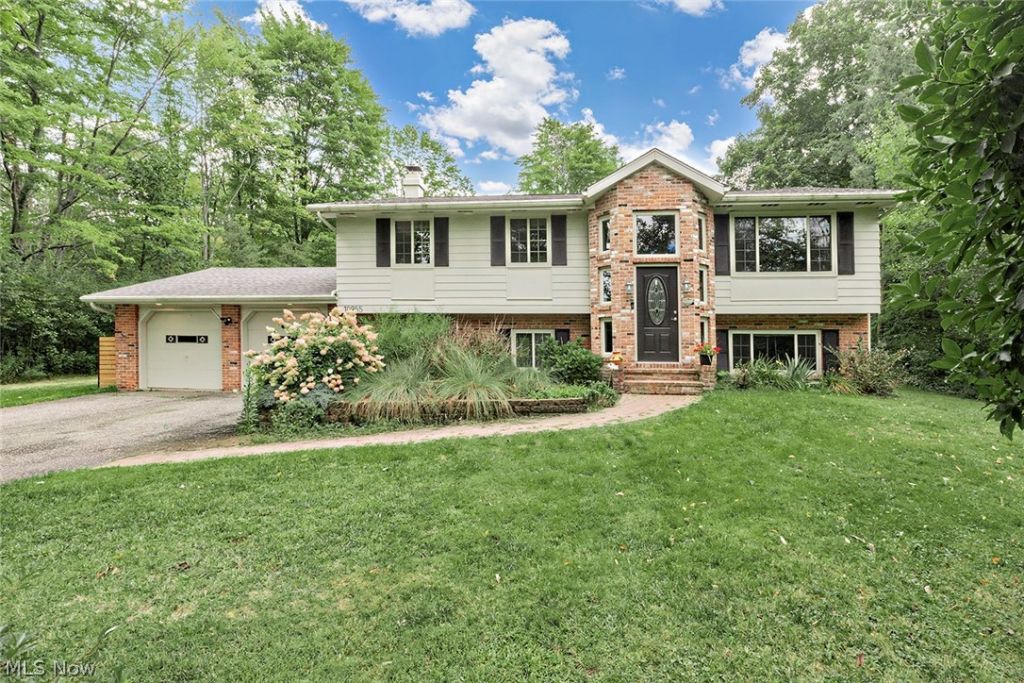 10955 Auburn Road, Chardon, OH 44024 Main Photo