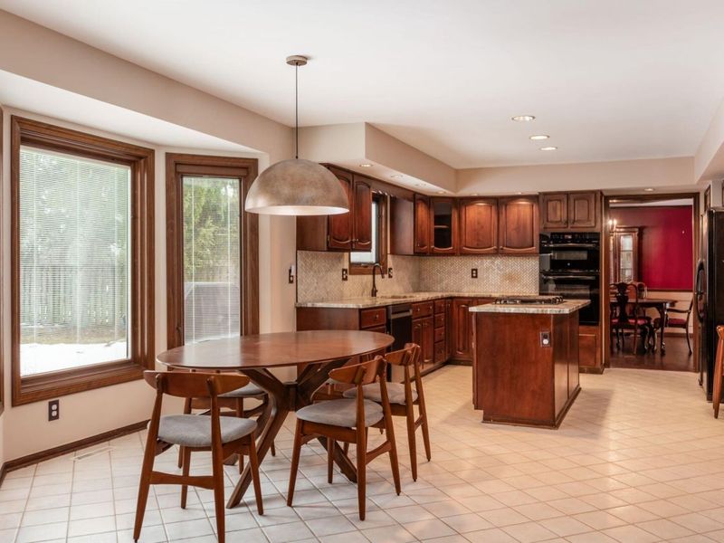 890 Pipestone Drive, Columbus, OH 43235 Photo 20