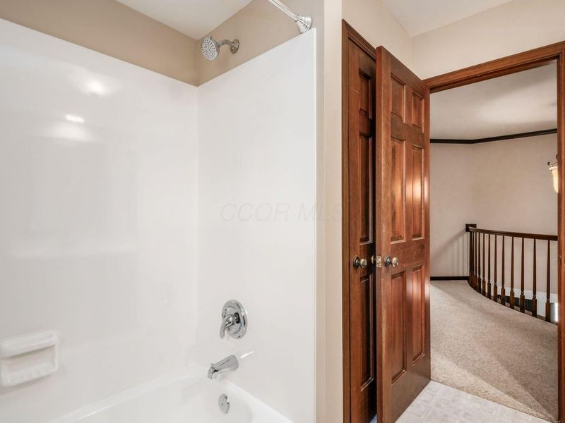 890 Pipestone Drive, Columbus, OH 43235 Photo 46