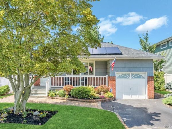 2327 Cleveland Street , Bellmore, NY 11710