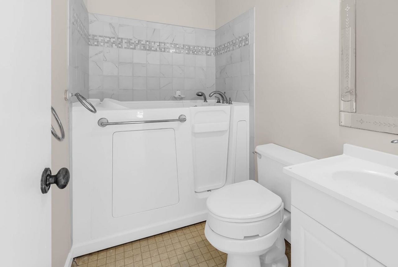 6632 Heron Point Rd. Photo 13