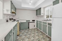 6632 Heron Point Rd. photo 4