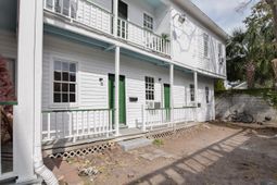 74 Smith Street photo 4