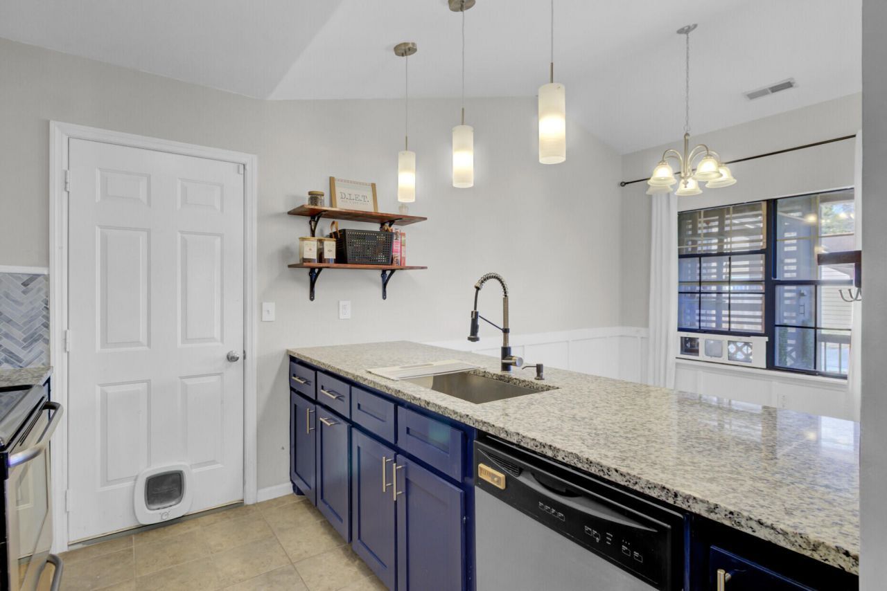 9631 Crosscut Drive Photo 12