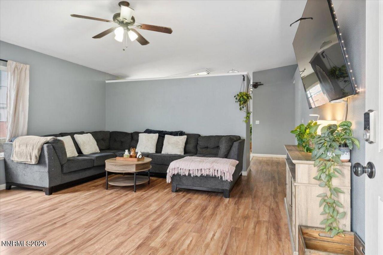 18213 Silverleaf Court, Reno, NV 89508 Photo