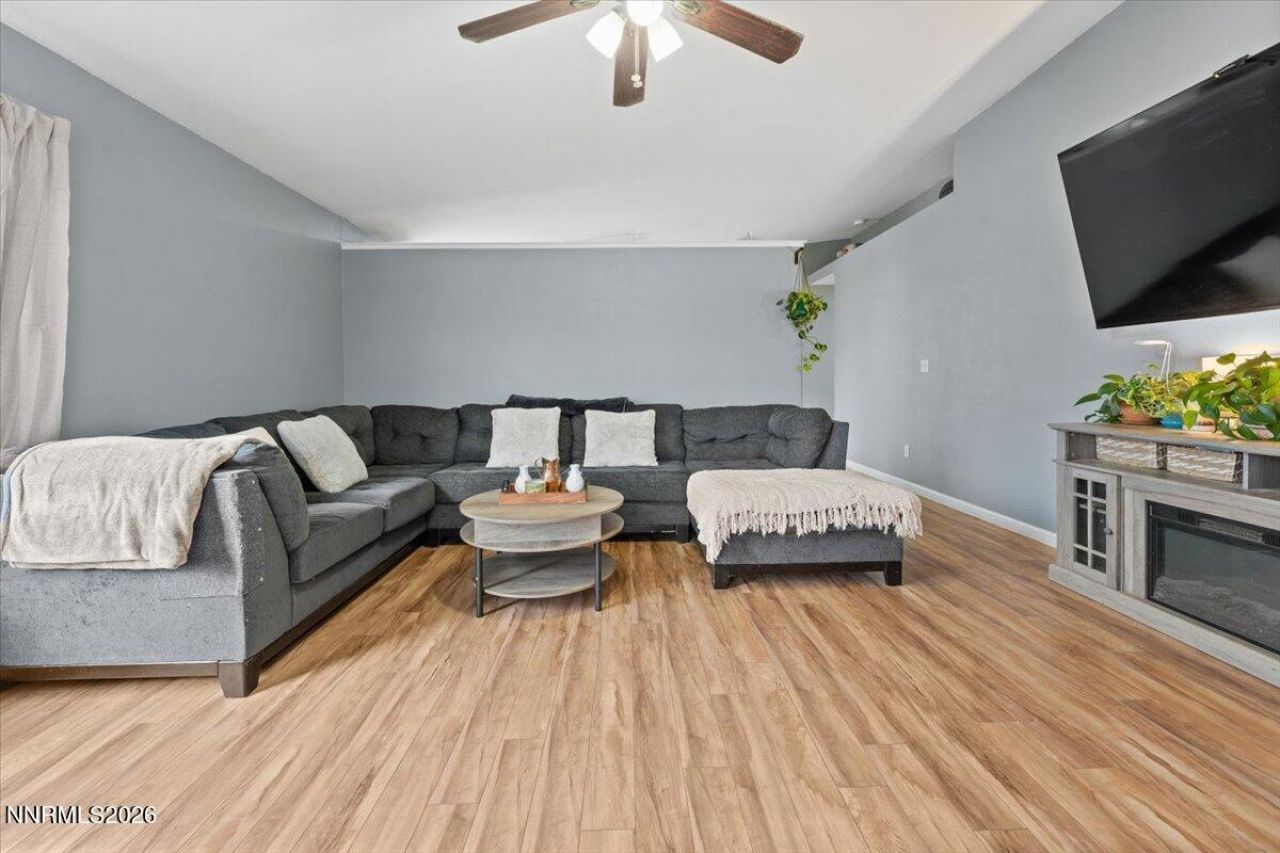 18213 Silverleaf Court, Reno, NV 89508 Photo