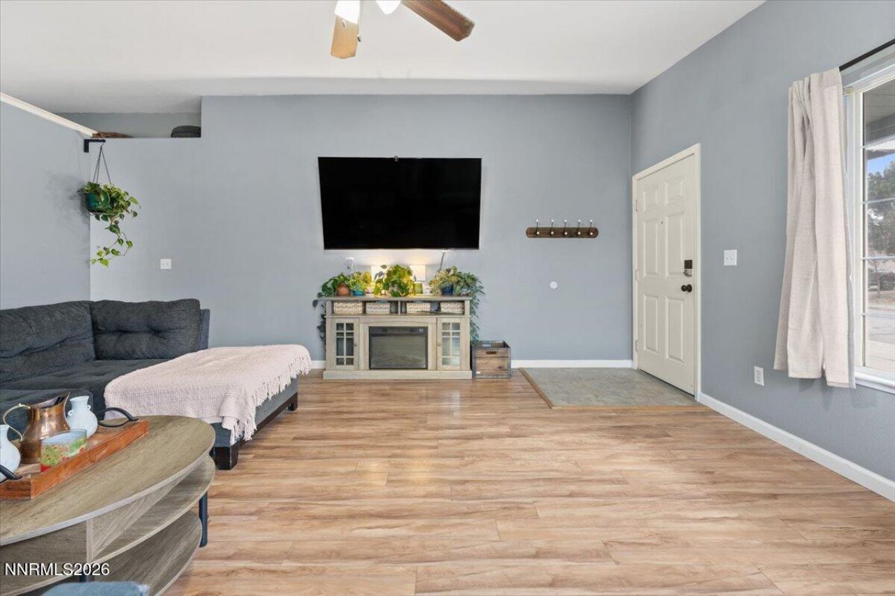 18213 Silverleaf Court, Reno, NV 89508 Photo