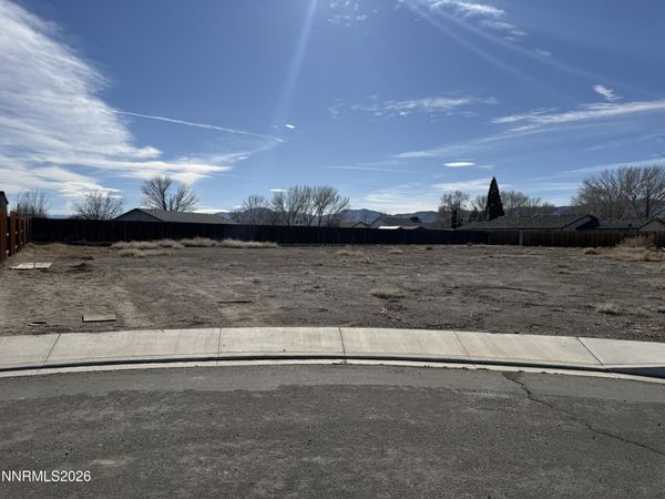 322 Copper Pointe Circle, Yerington, NV 89447