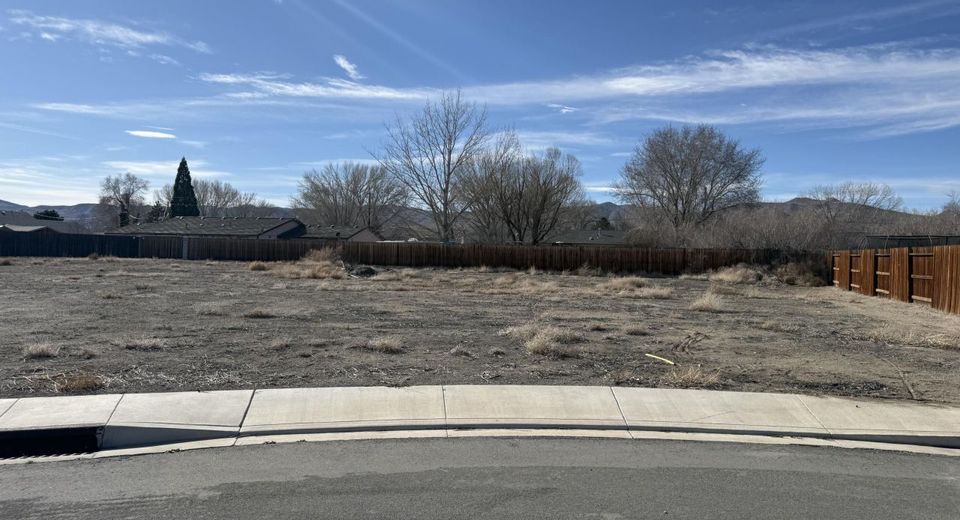 324 Copper Pointe Circle, Yerington, NV 89447 Photo