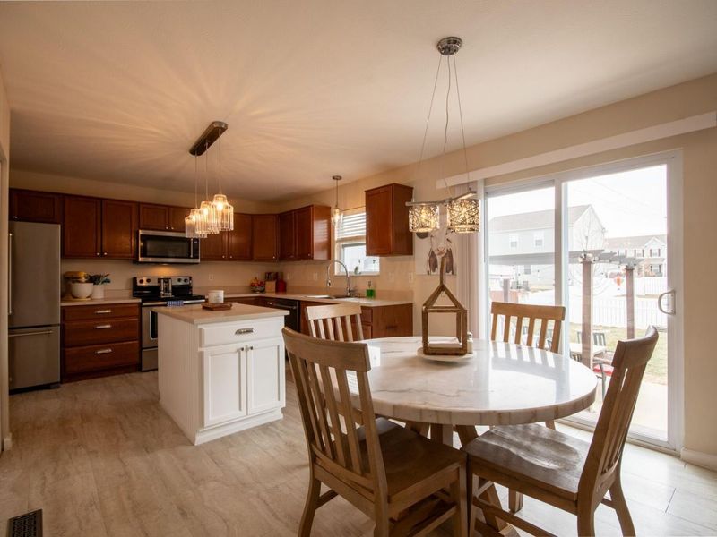 625 Professional Parkway, Marysville, OH 43040 Photo 11