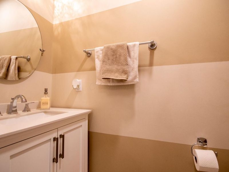 625 Professional Parkway, Marysville, OH 43040 Photo 17