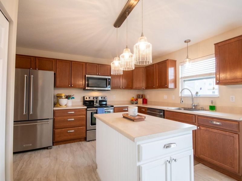 625 Professional Parkway, Marysville, OH 43040 Photo 8