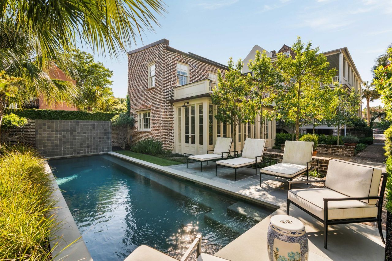 32 Society Street Photo 1