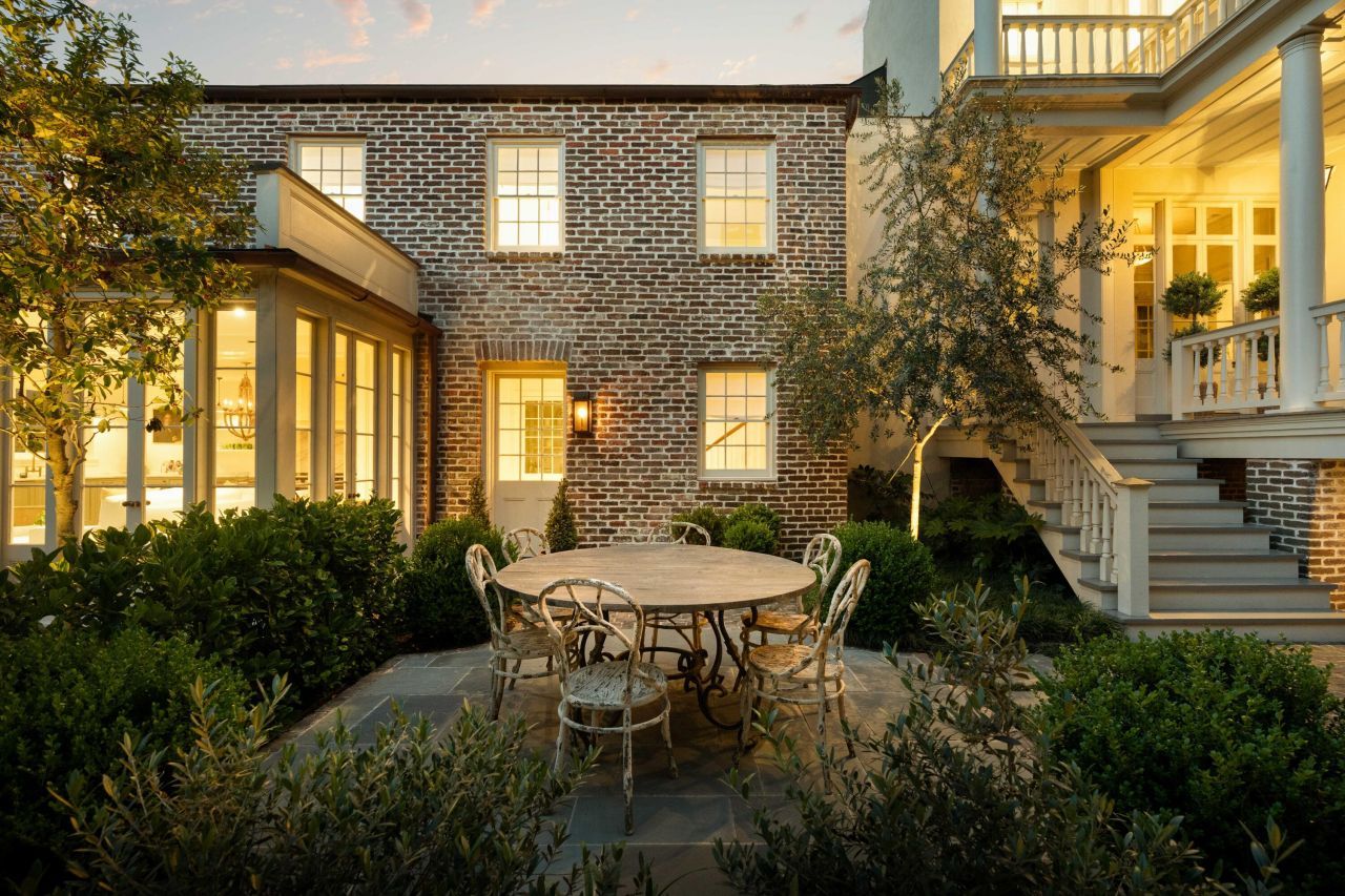 32 Society Street Photo 104