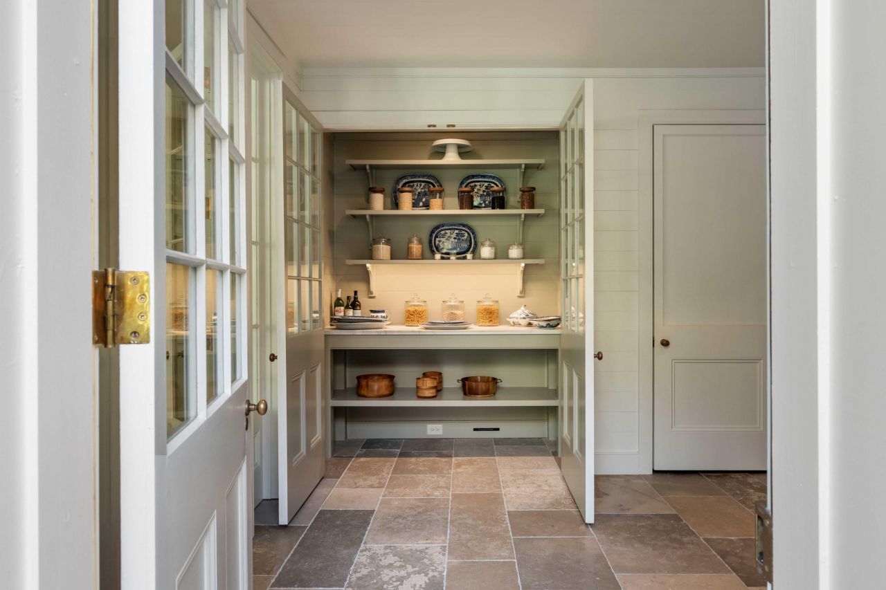 32 Society Street Photo 22