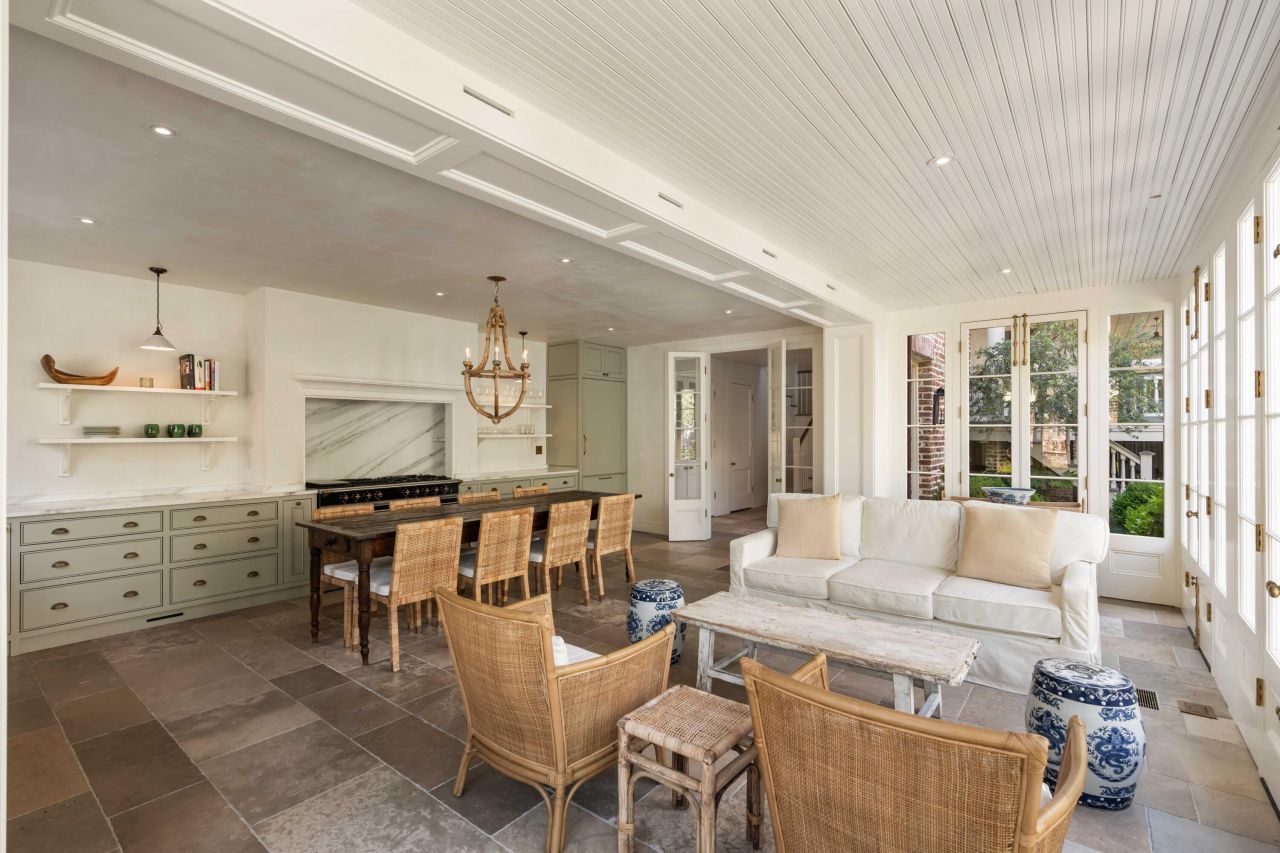 32 Society Street Photo 28