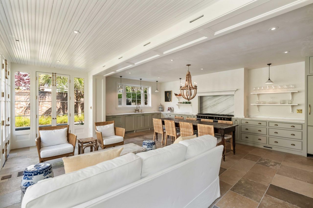 32 Society Street Photo 30