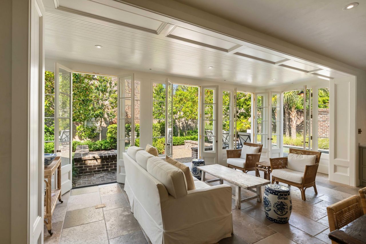 32 Society Street Photo 33