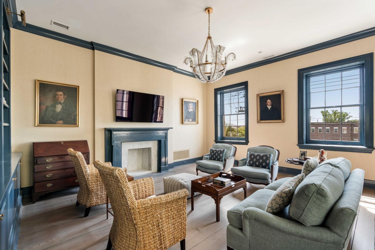 32 Society Street Photo 45