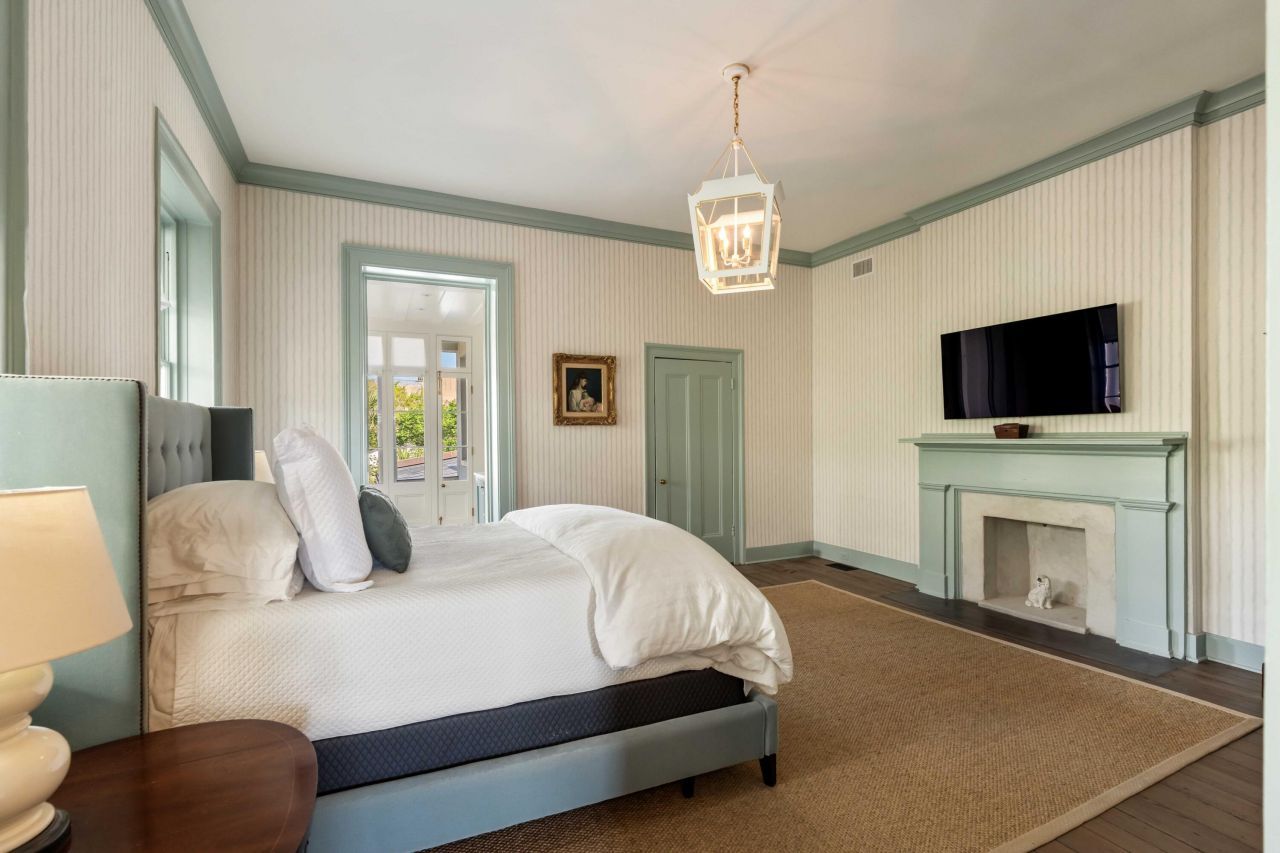 32 Society Street Photo 51