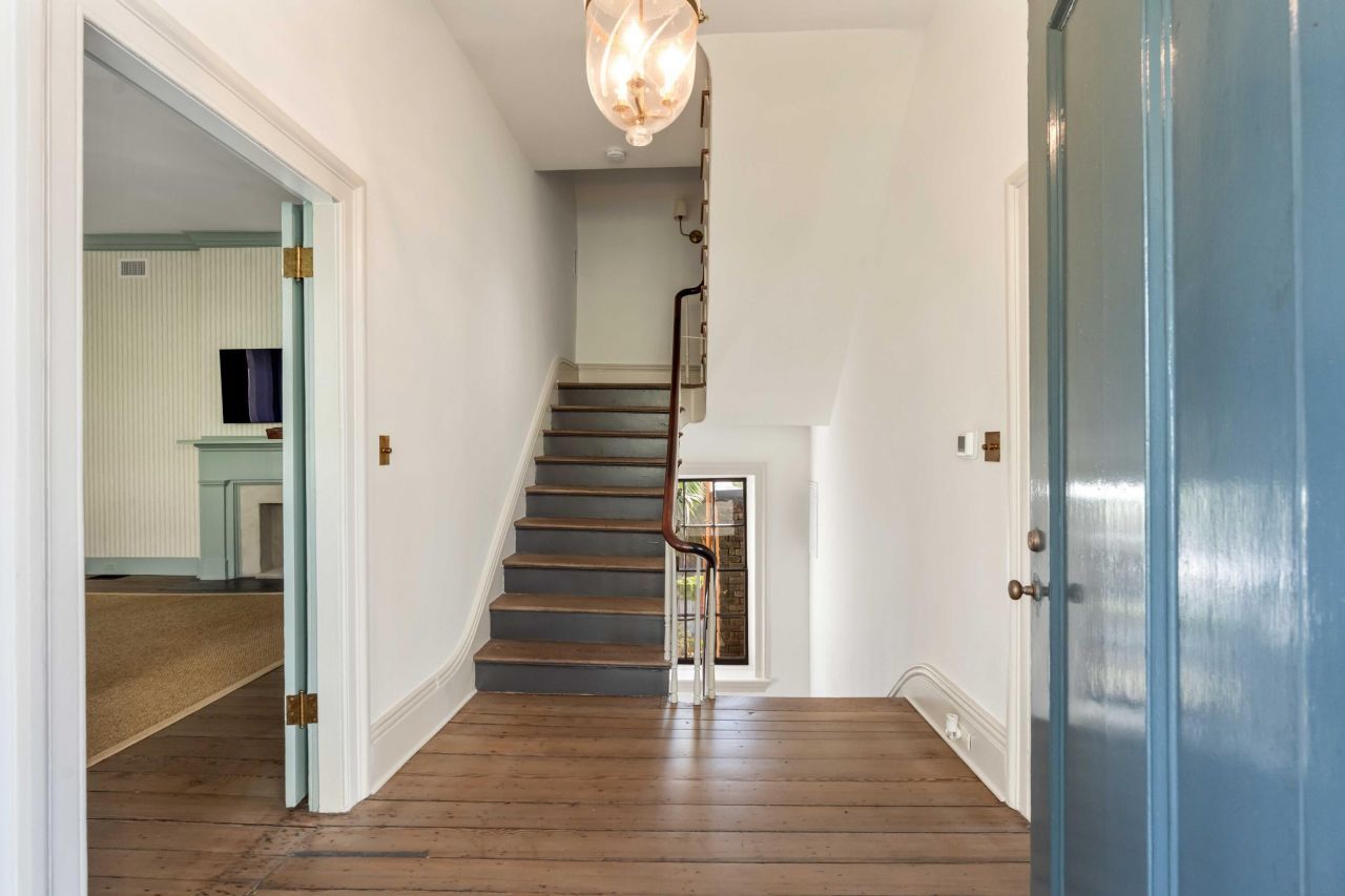 32 Society Street Photo 63