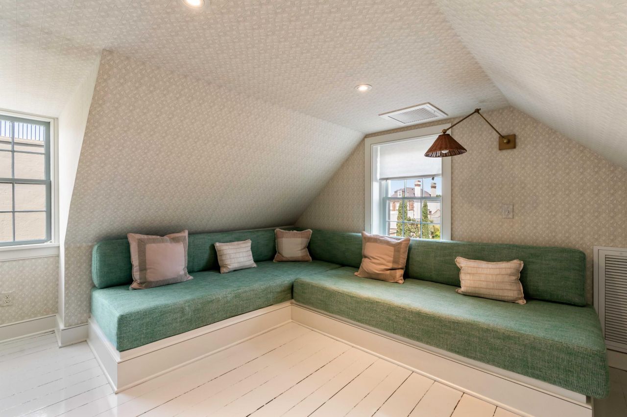 32 Society Street Photo 65