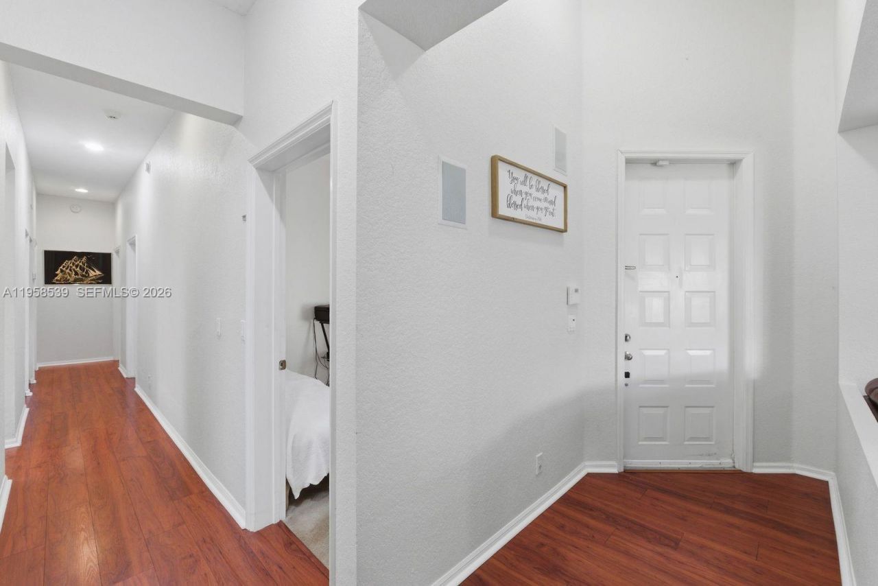 5750 NW 119th Ter, Coral Springs, FL 33076 Photo