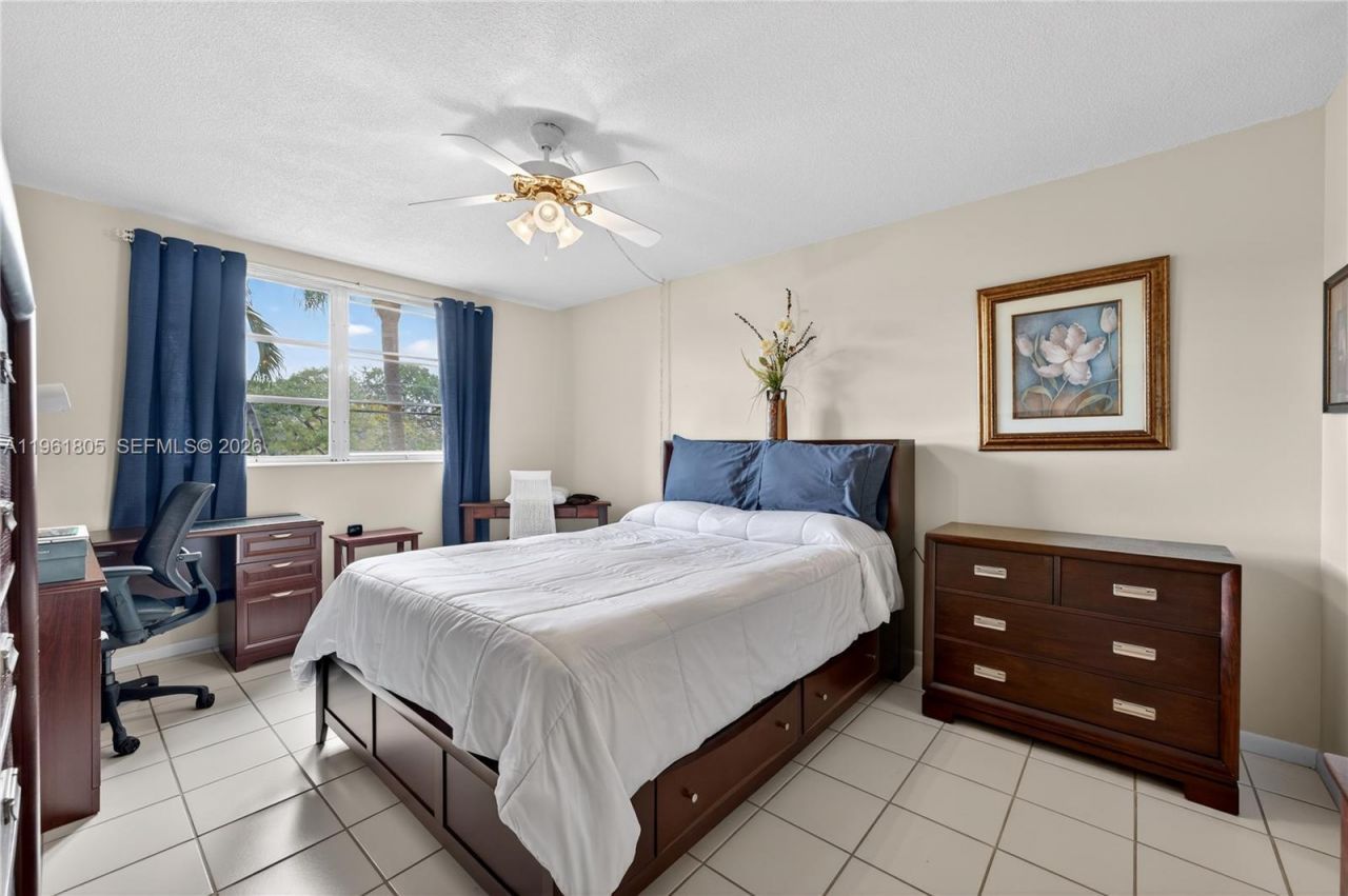 2800 NW 47th Ter , Unit 205B, Lauderdale Lakes, FL 33313 Photo