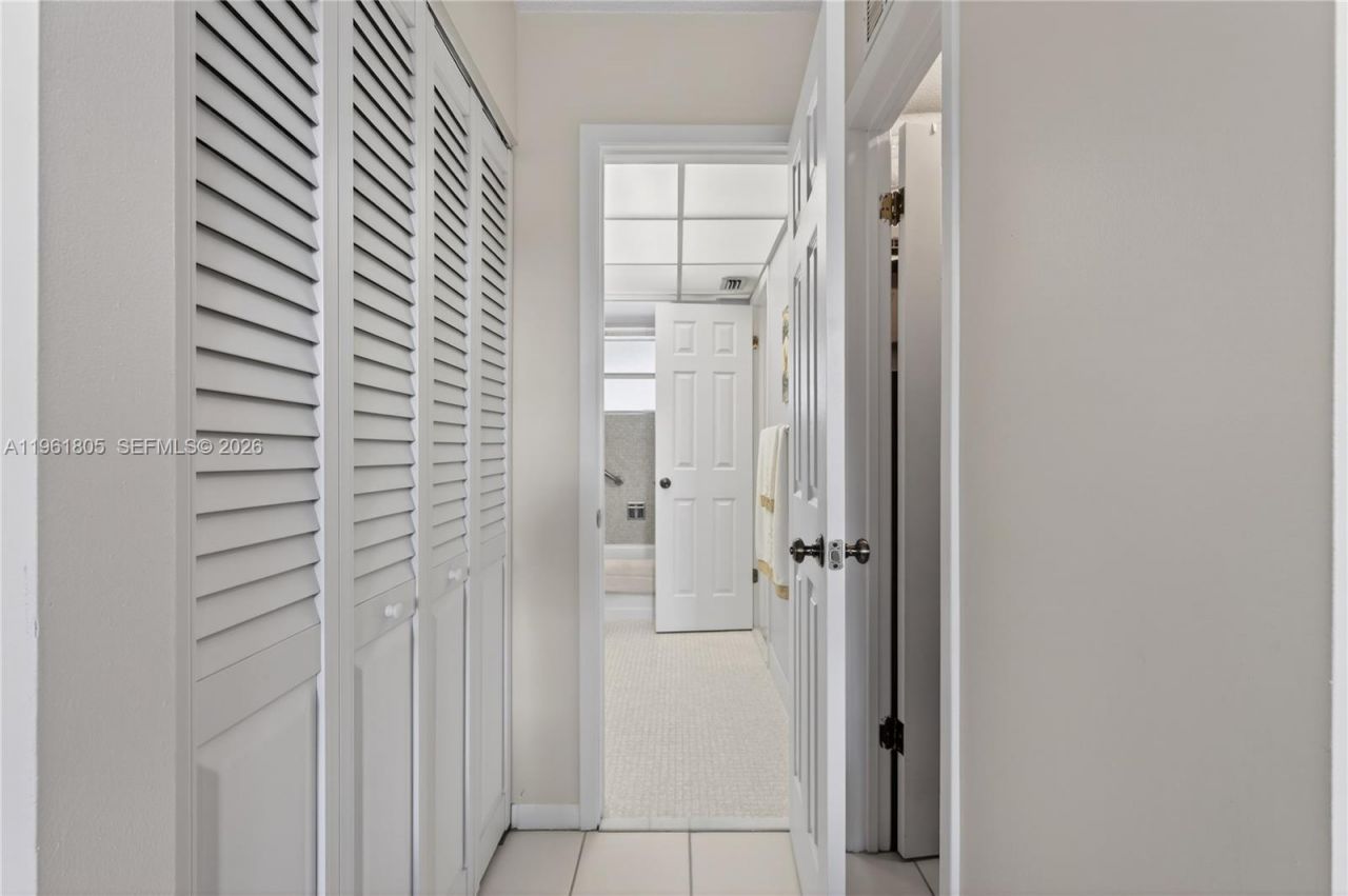 2800 NW 47th Ter , Unit 205B, Lauderdale Lakes, FL 33313 Photo