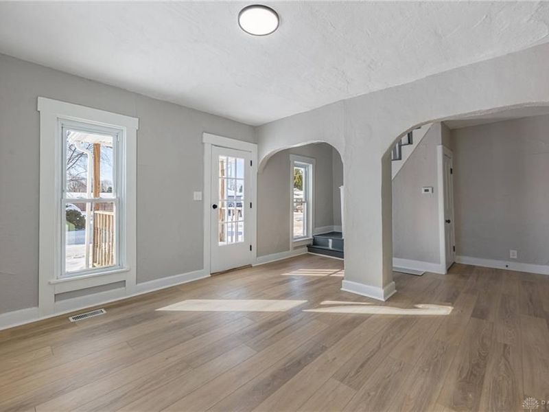 218 W Troy Street, Saint Paris, OH 43072 Photo 4