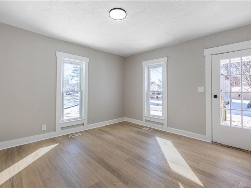 218 W Troy Street, Saint Paris, OH 43072 Photo 6