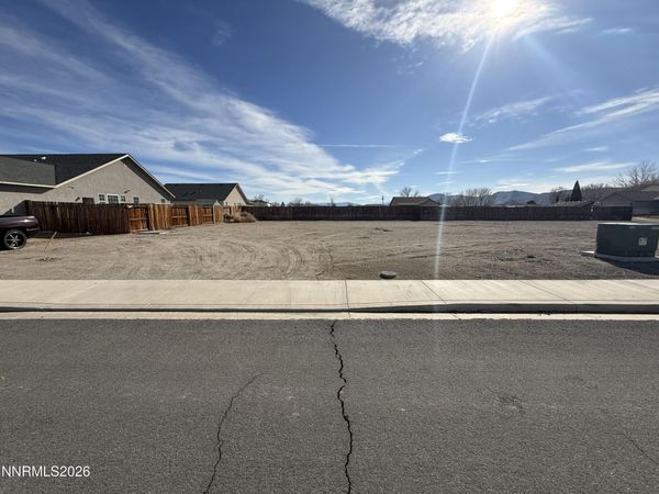 333 Copper Pointe Circle, Yerington, NV 89447