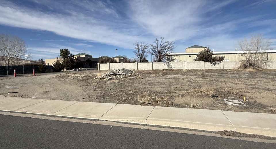 332 Copper Pointe Circle, Yerington, NV 89447 Photo