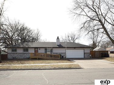 1741 W Sewell Street, Lincoln, NE 68522