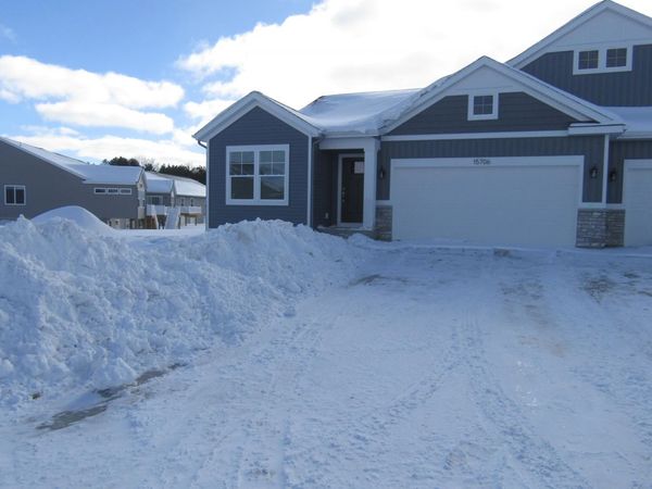 15706 Hawley Drive, Unit 50, Grand Haven, MI 49417