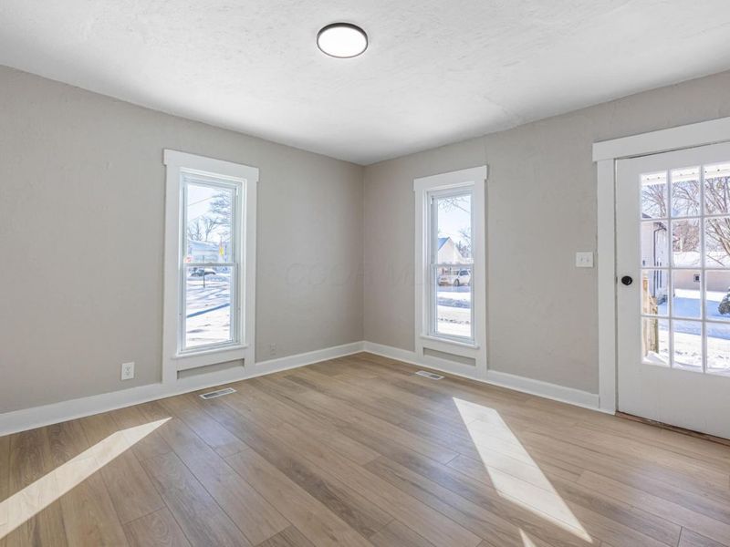 218 W Troy Street, Saint Paris, OH 43072 Photo 6